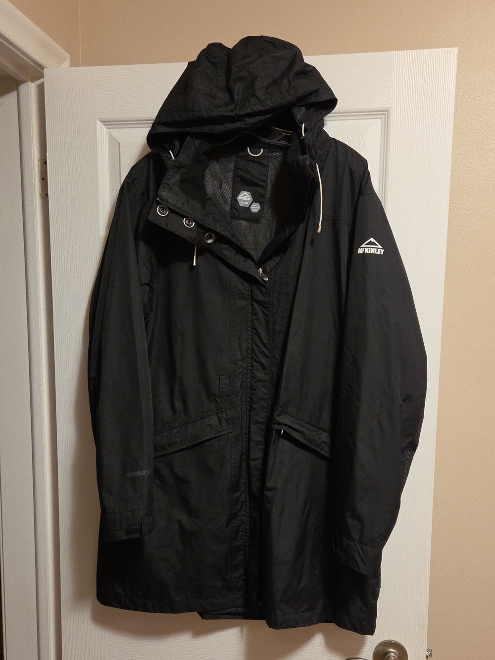 Womens Black McKinley Aquamax Hooded Waterproof Rain Jacket/Lightweight Parka